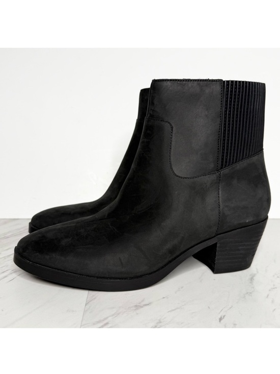 Vionic Shoes - Vionic Shantelle Black Nubuck Bootie 7